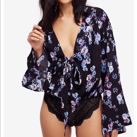 Free People Tops - Free People Forties Feel floral bodysuit